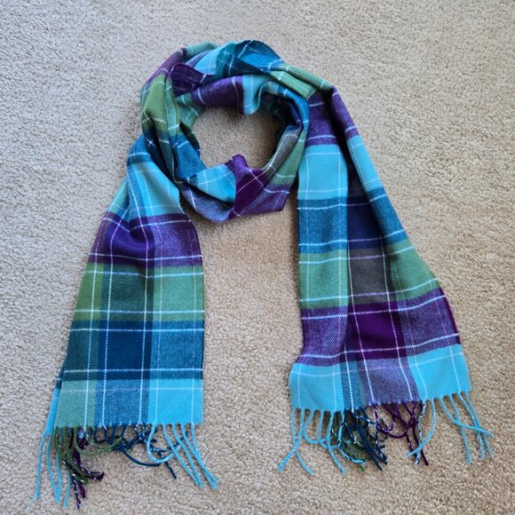 NWOT Plaid Cashmere Scarf With Fringe - Picture 2 of 6